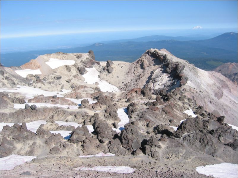 2005-07-31 Lassen (07) ...it is a volcano